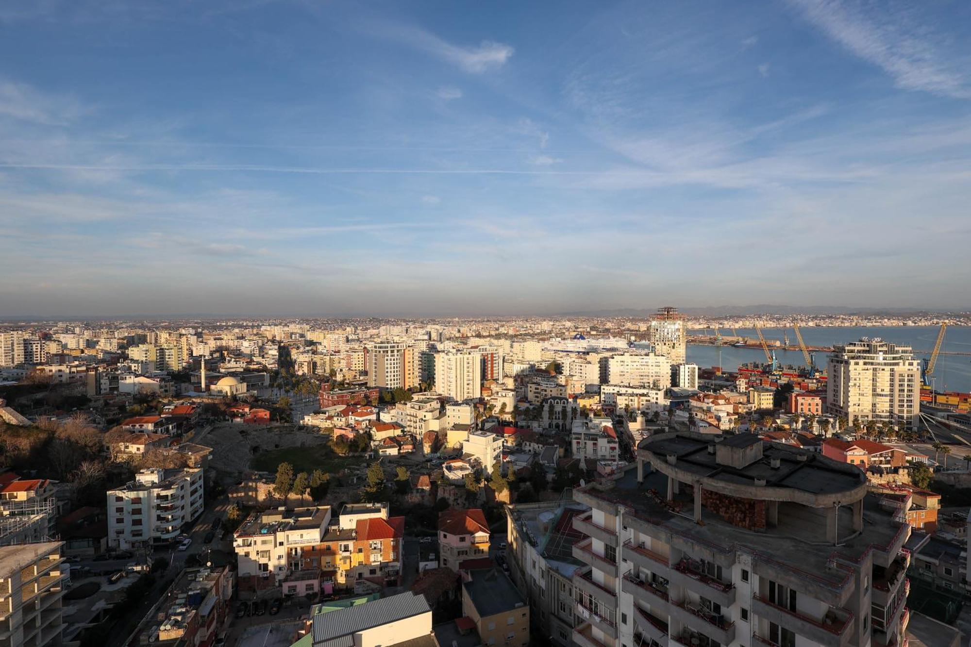 Grandstay Apartments Durrës Buitenkant foto